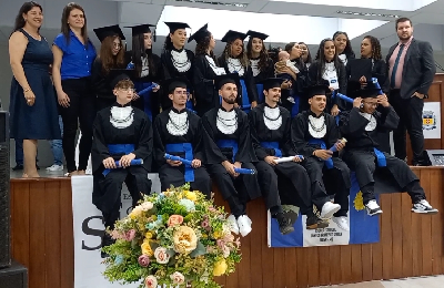 Formatura do Curso de Administração 2025 da Escola Estadual Cônego Francisco Stella.